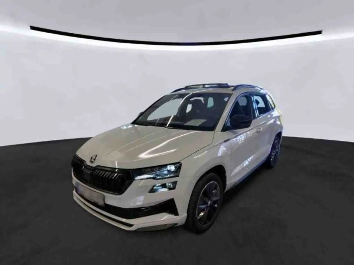 Skoda Karoq 2.0 TDI Sportline LED Pano SHZ Carplay PDC Weiß - 2