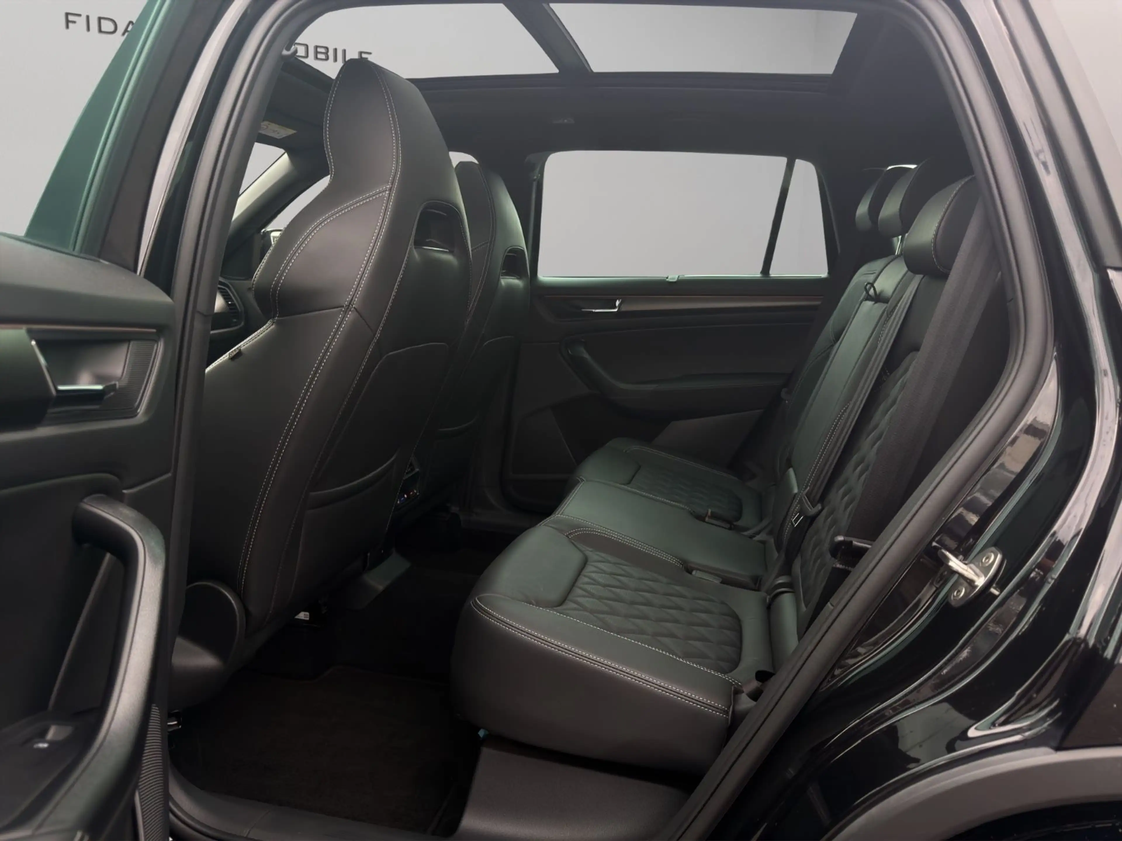 Skoda Kodiaq Sportline 4x4 Pano*Virtual*STHZ*AHK*Kamer — photo 11