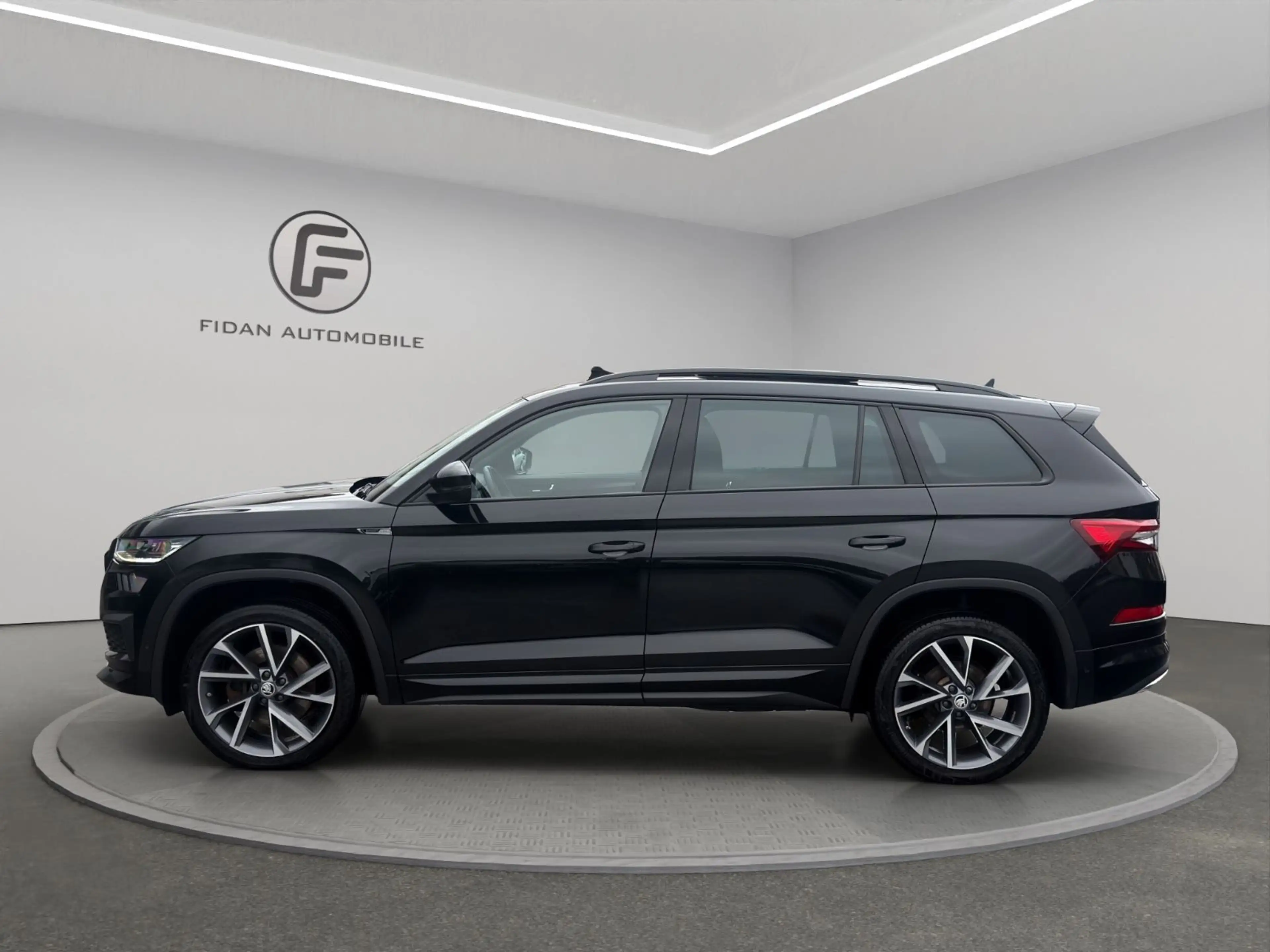 Skoda Kodiaq Sportline 4x4 Pano*Virtual*STHZ*AHK*Kamer — photo 2