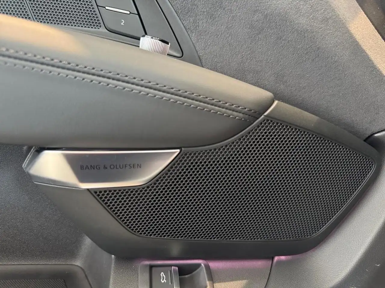 Audi e-tron GT Audi e-tron GT quattro Corporate 370,00 kW 16