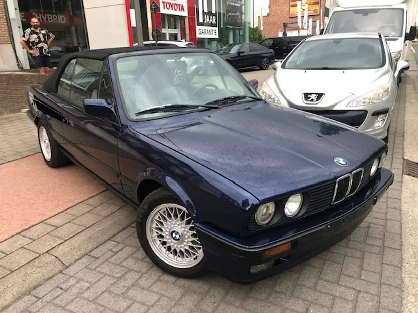 BMW 318 318i Design-Edition Blauw - 2