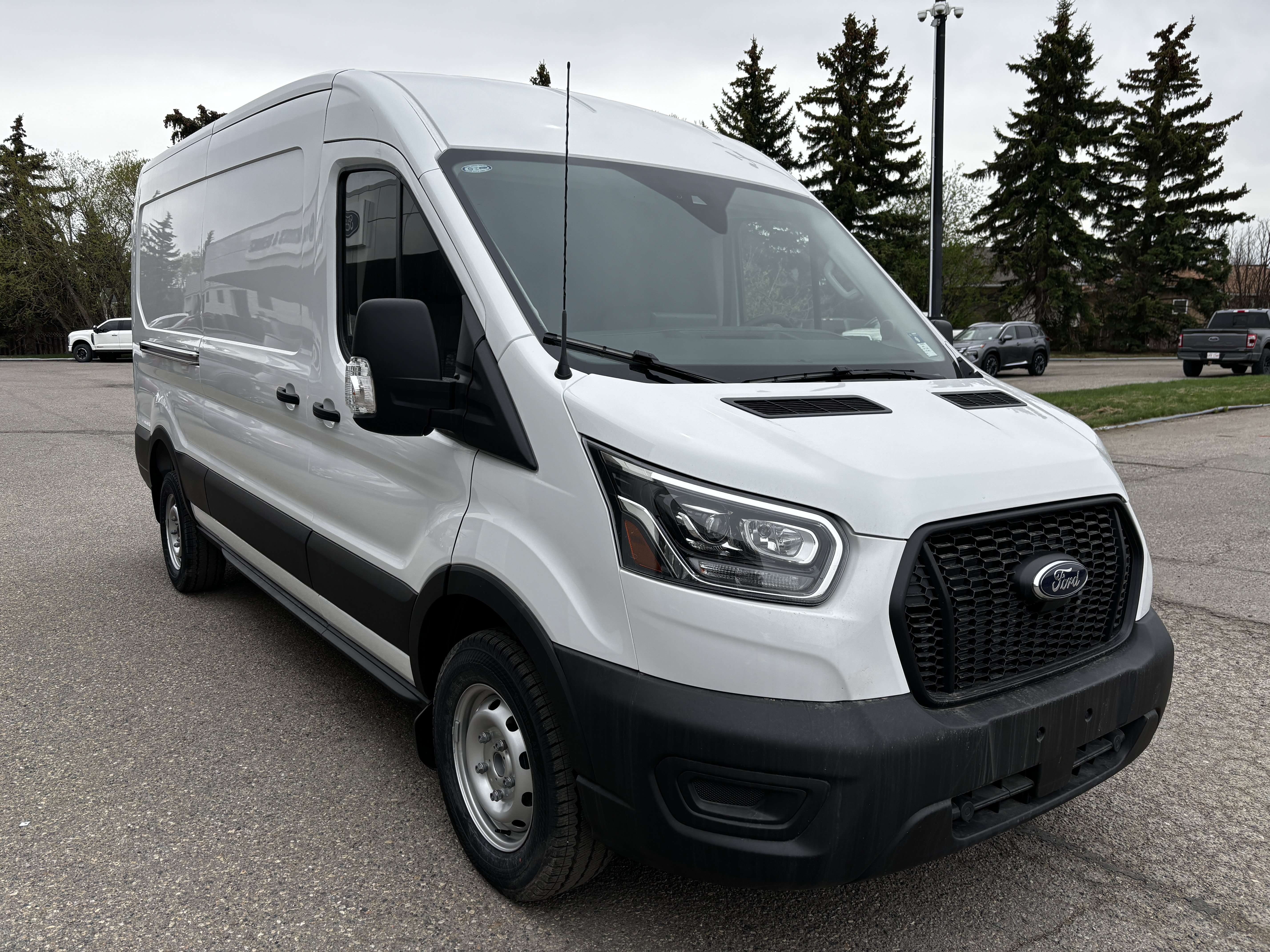 2025 Ford Transit Cargo Van