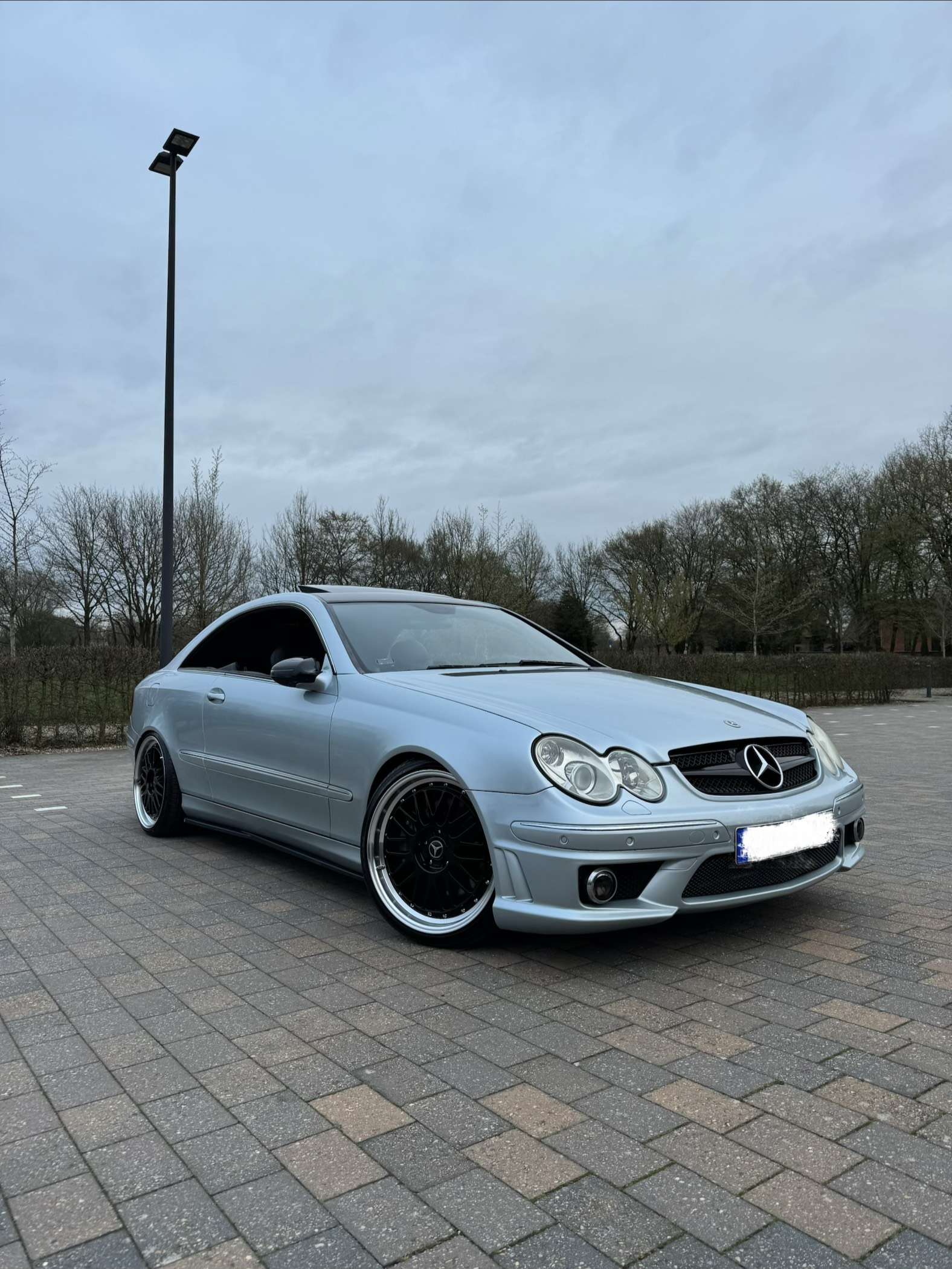 Second hand Mercedes Benz Clk-Class 350
