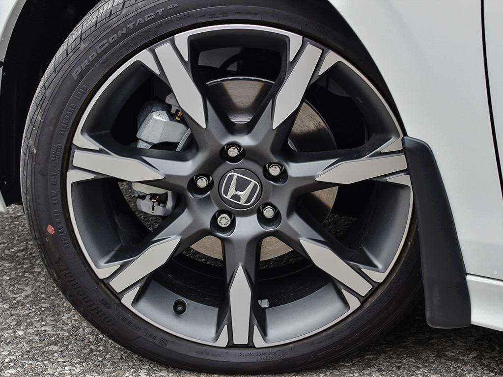 2026 Honda Civic Sport Touring eCVT thumb 8