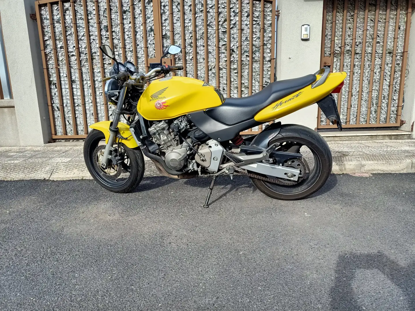 Honda Hornet Giallo - 1