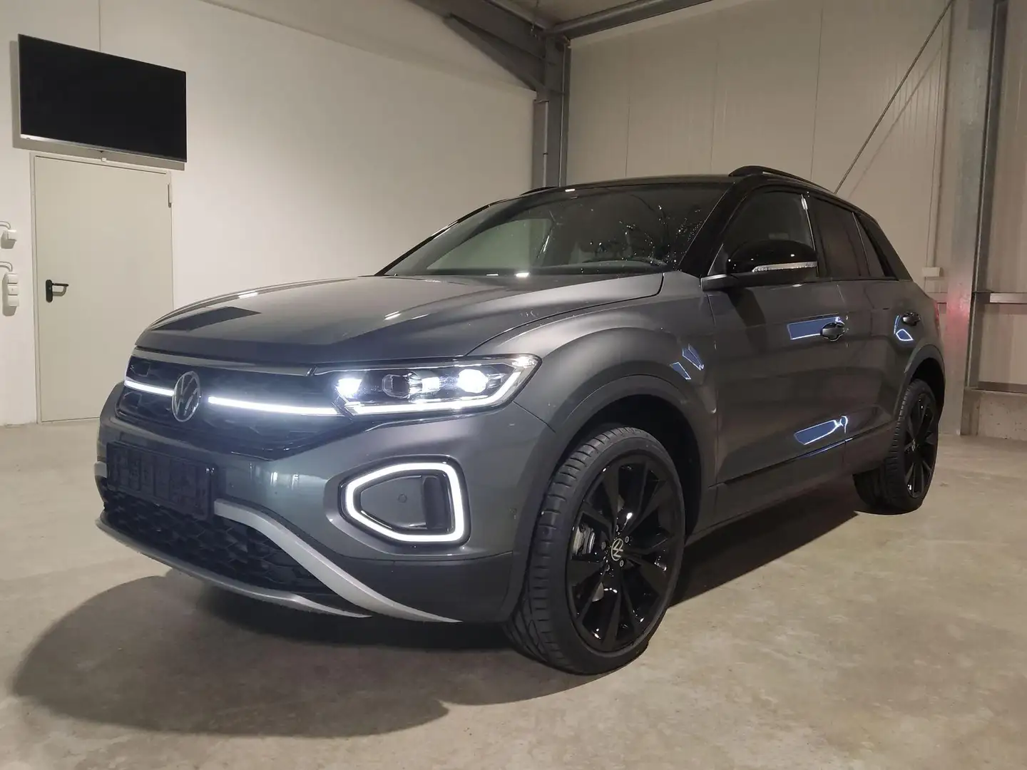 Volkswagen T-Roc Style 1.5 TSI 150 PS DSG AHK-Matrix-Navi-ACC-Ka... Grau - 1