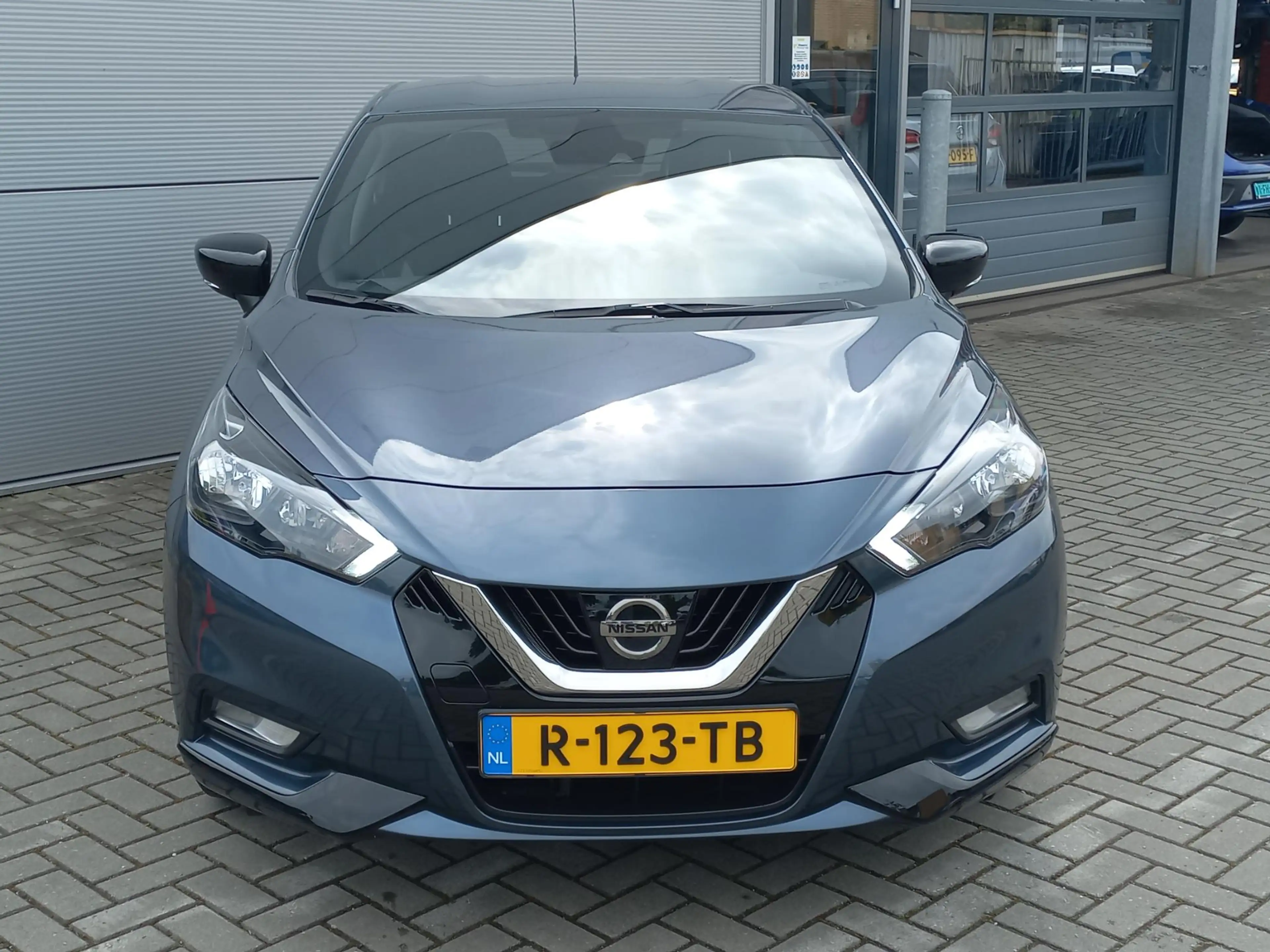 Nissan Micra 1.0T 92pk N-Design + Connect Pack | Airconditionin — photo 3