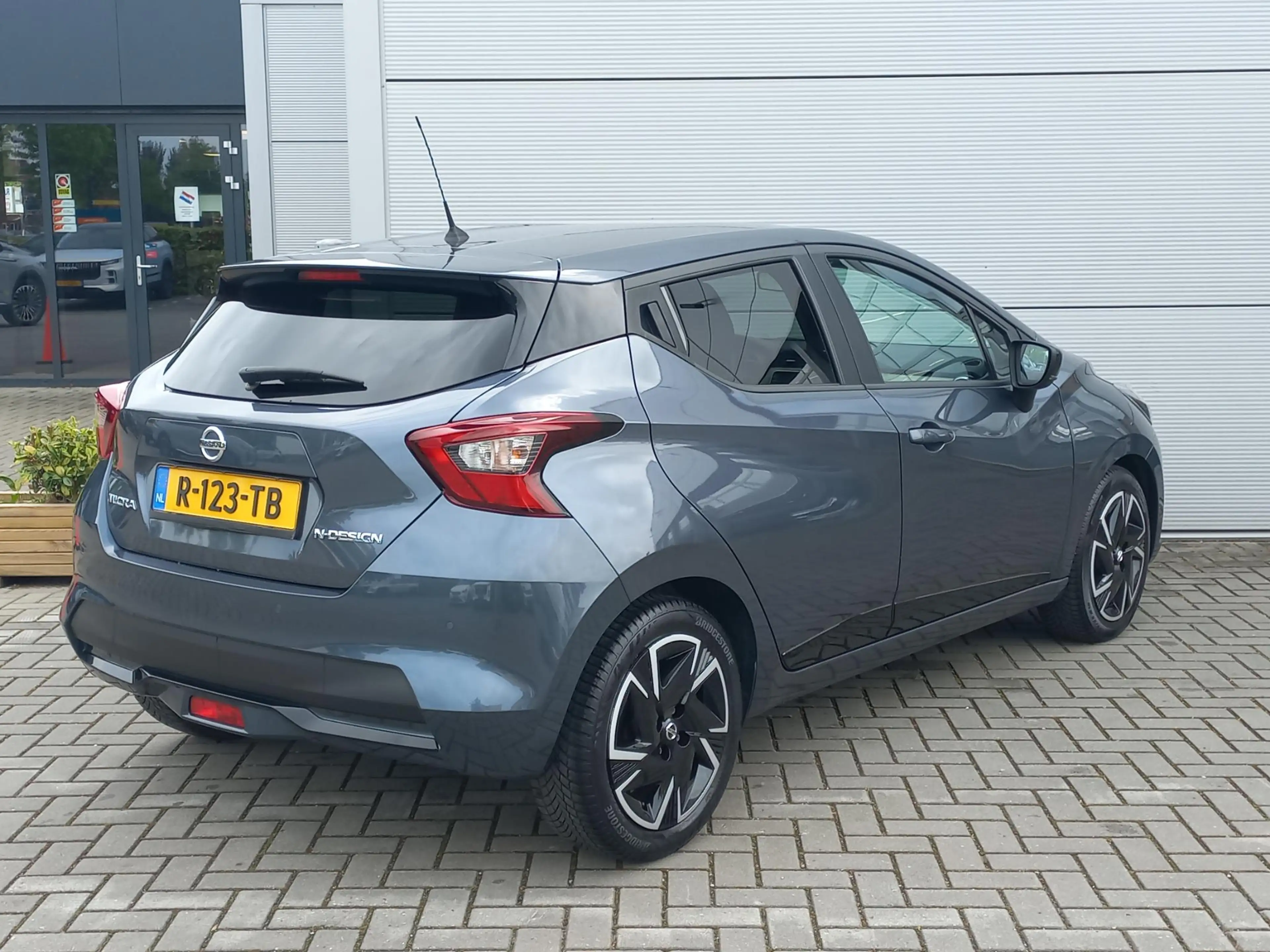 Nissan Micra 1.0T 92pk N-Design + Connect Pack | Airconditionin — photo 5