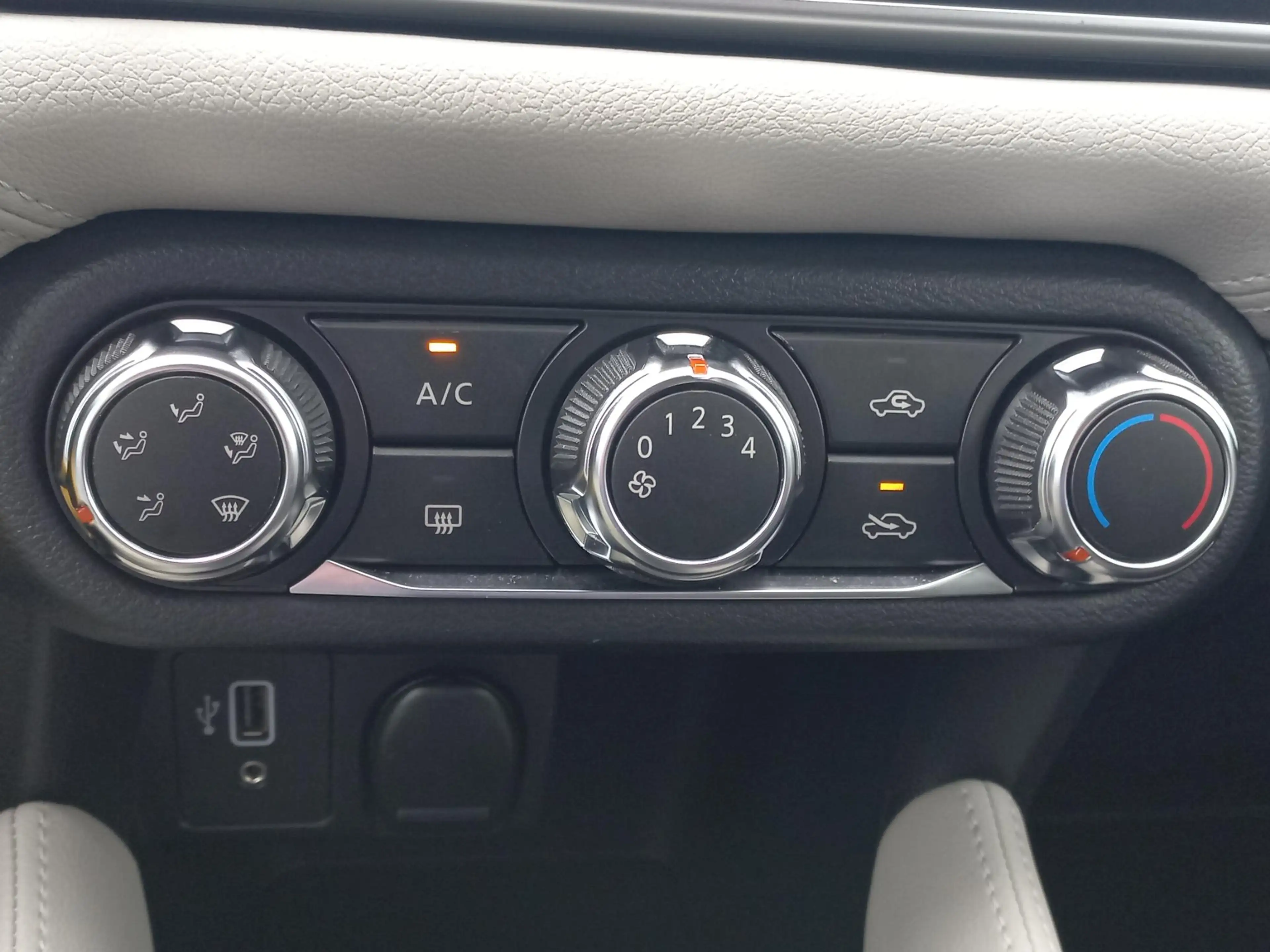 Nissan Micra 1.0T 92pk N-Design + Connect Pack | Airconditionin — photo 7