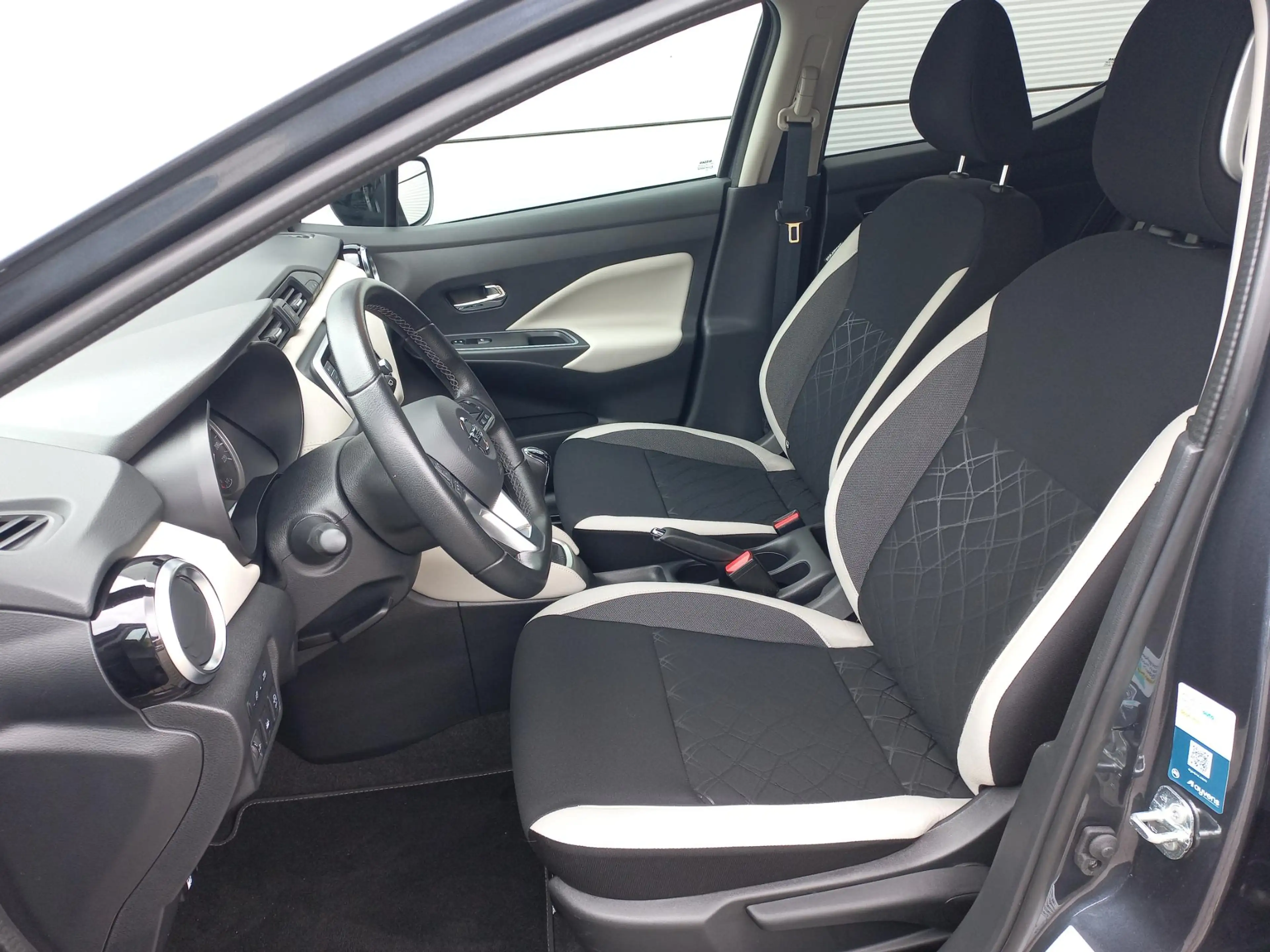 Nissan Micra 1.0T 92pk N-Design + Connect Pack | Airconditionin — photo 11