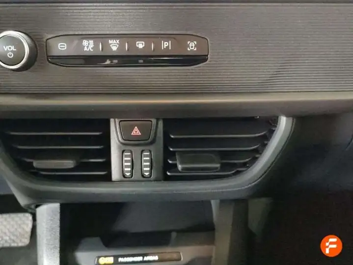 Ford Transit Courier 2024, foto 18