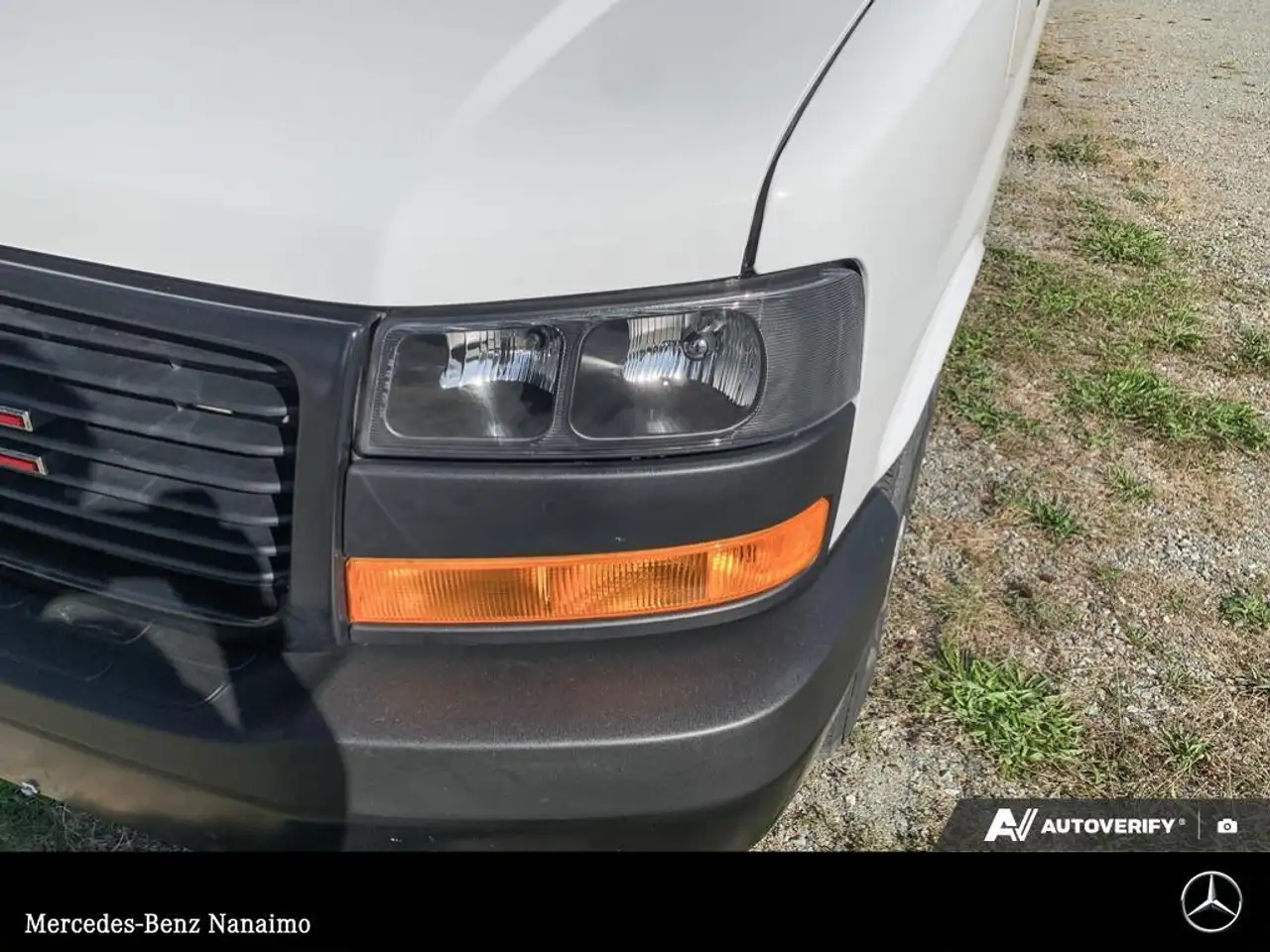 GMC Savana снимка GMC Savana