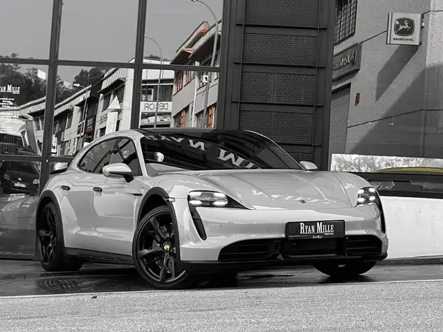 Porsche Taycan Turbo Cross Turismo