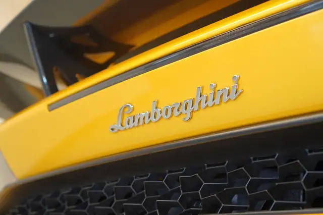 Lamborghini Huracán LP 610-4 ''AKRAPOVIC*LIFT*CARBON' Ansicht 9