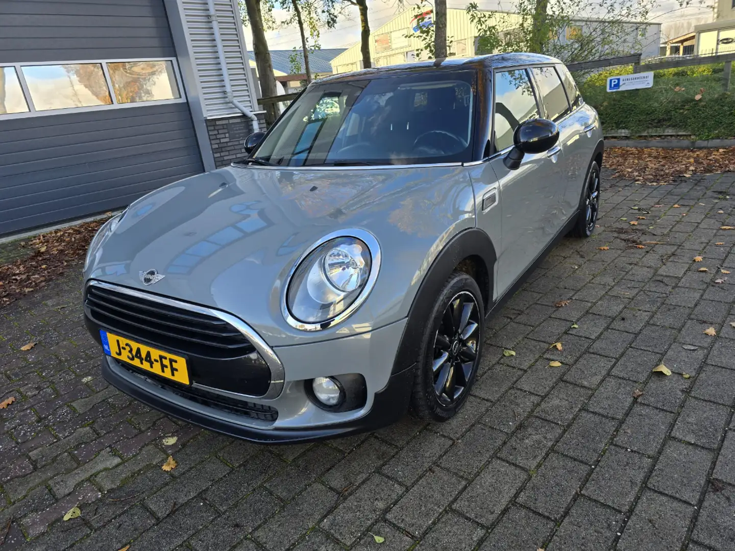 MINI Cooper D Clubman 2.0 CHILI AUTOMAAT Grau - 1