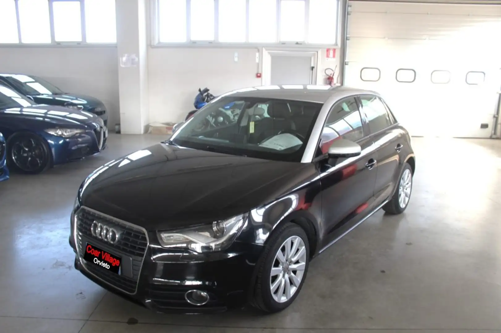 Audi A1 SPB 1.6 TDI 105 CV Ambition Nero - 1