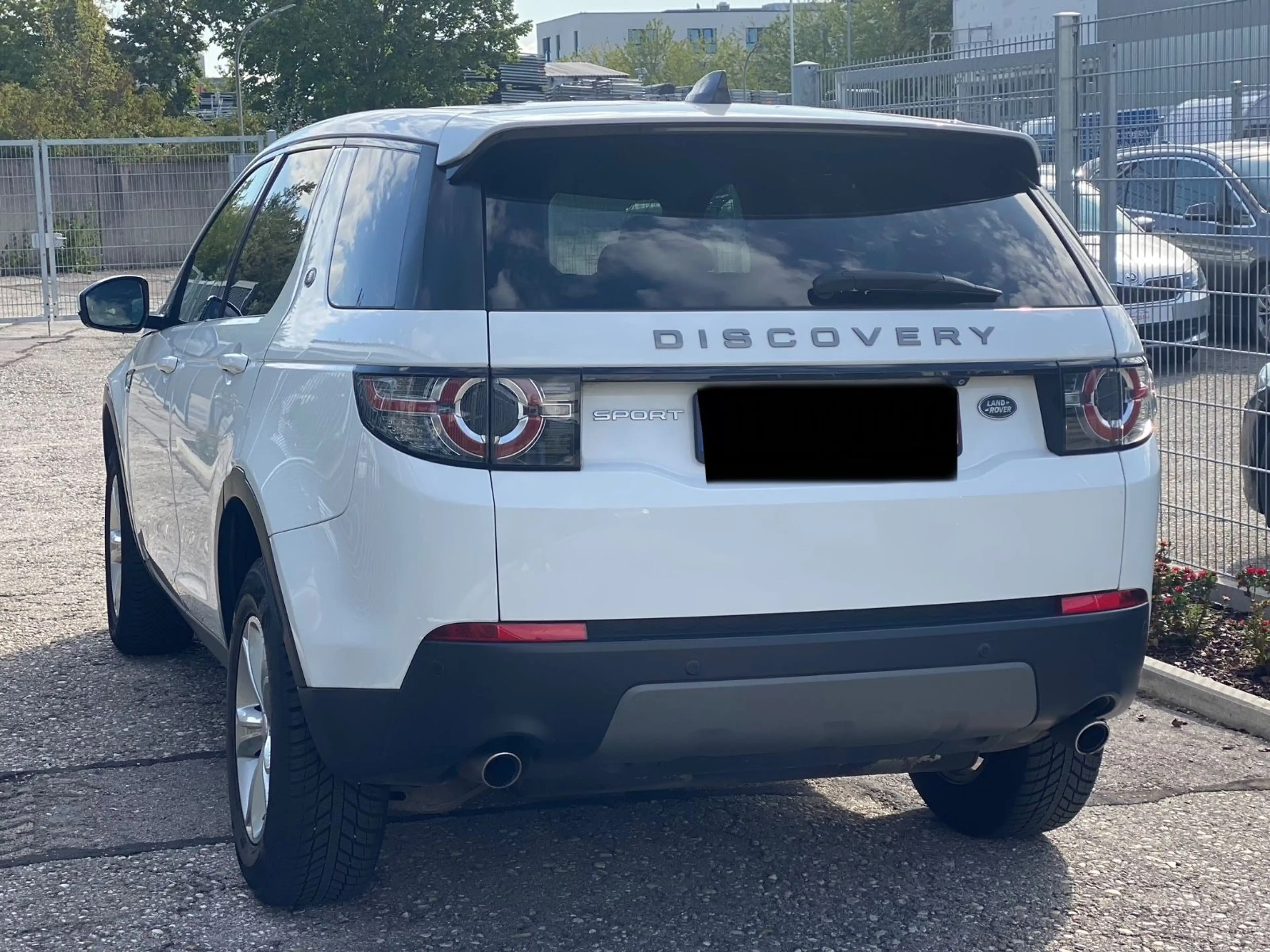 Land Rover Discovery Sport SE 2.0 Td4 AWD *AUTOMATIK*EURO6* — photo 4