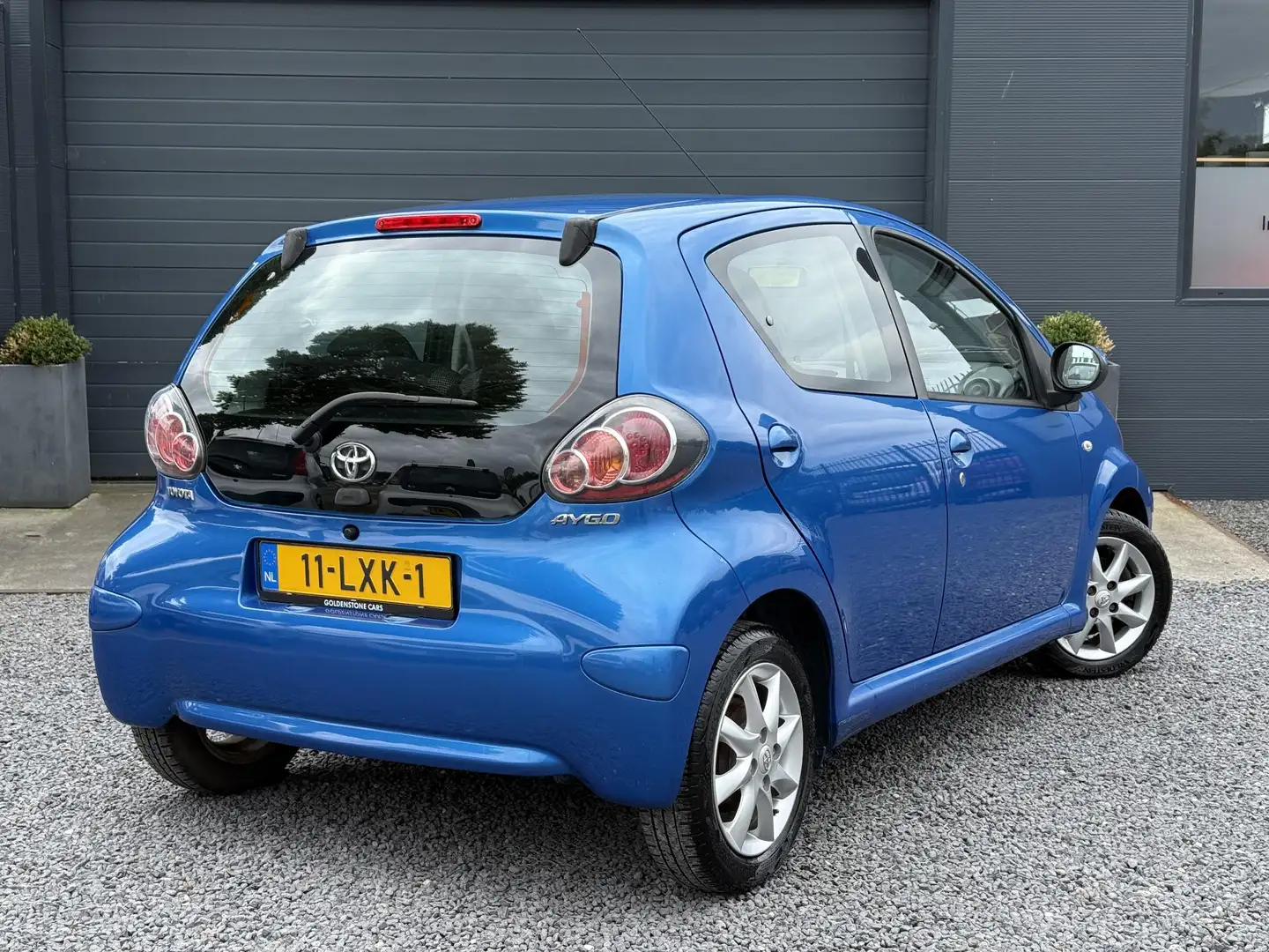 Toyota Aygo 1.0-12V Comfort 5 Deurs,Airco,Lm velgen,Dealer Ond Bleu - 2