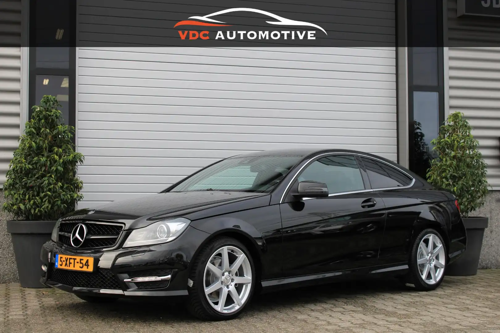 Mercedes-Benz C 250 Coupé AMG Xenon ILS | Stoelverwarming | Navi | Com Zwart - 1