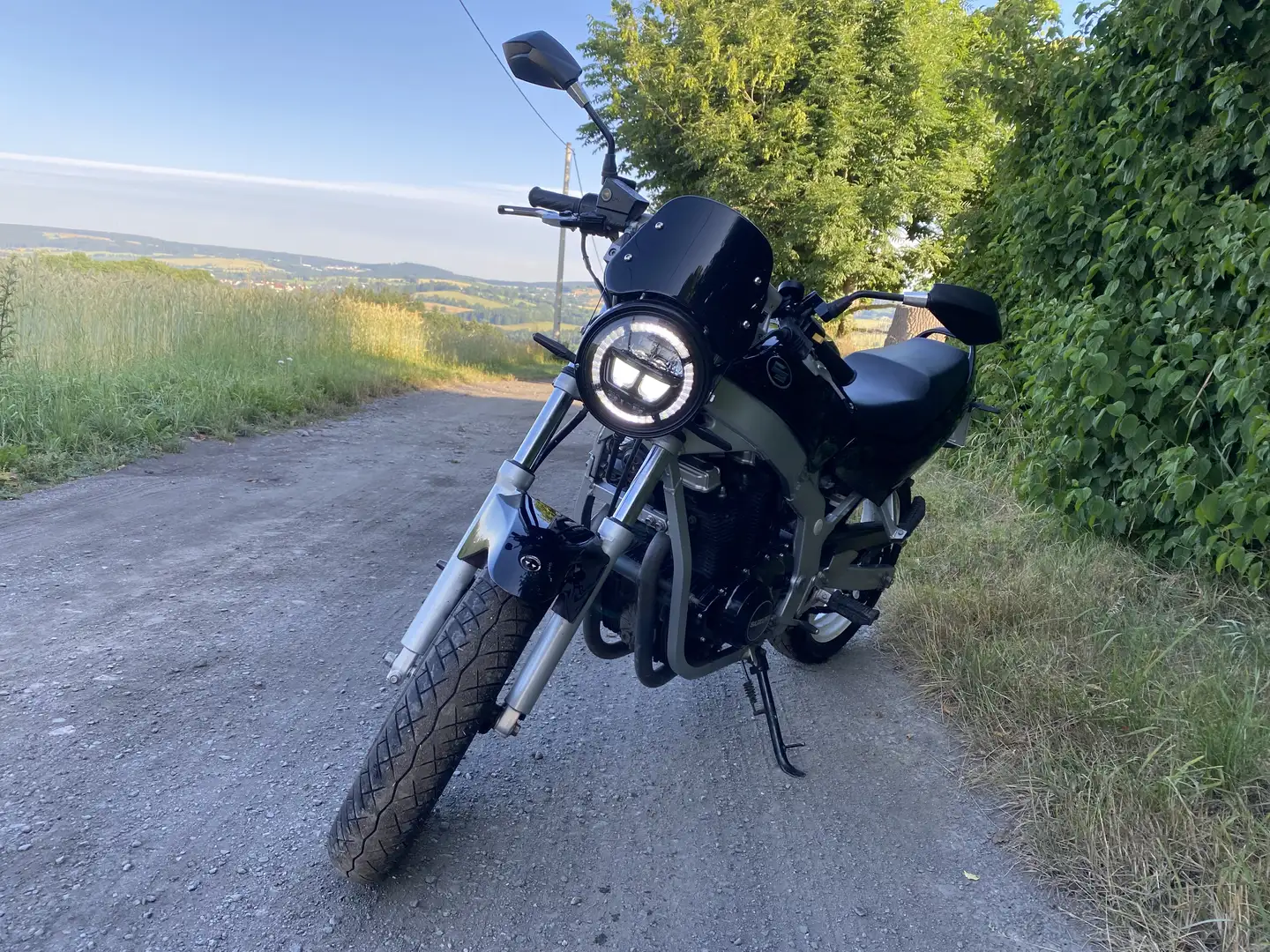 Suzuki GS 500 E - 1
