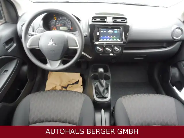 Mitsubishi Space Star view 9