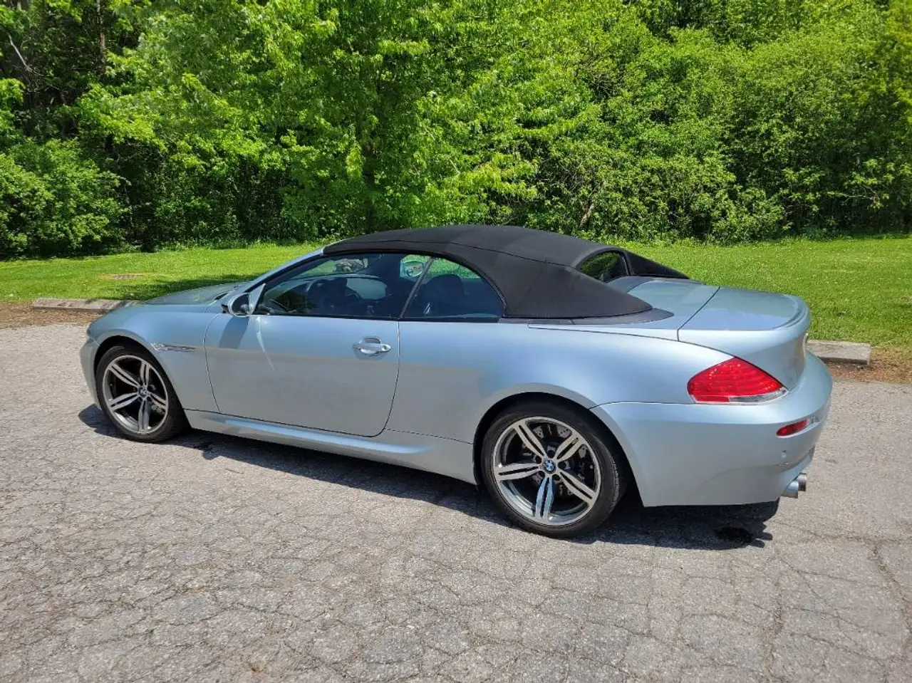BMW 6 Series photo BMW 6 Series