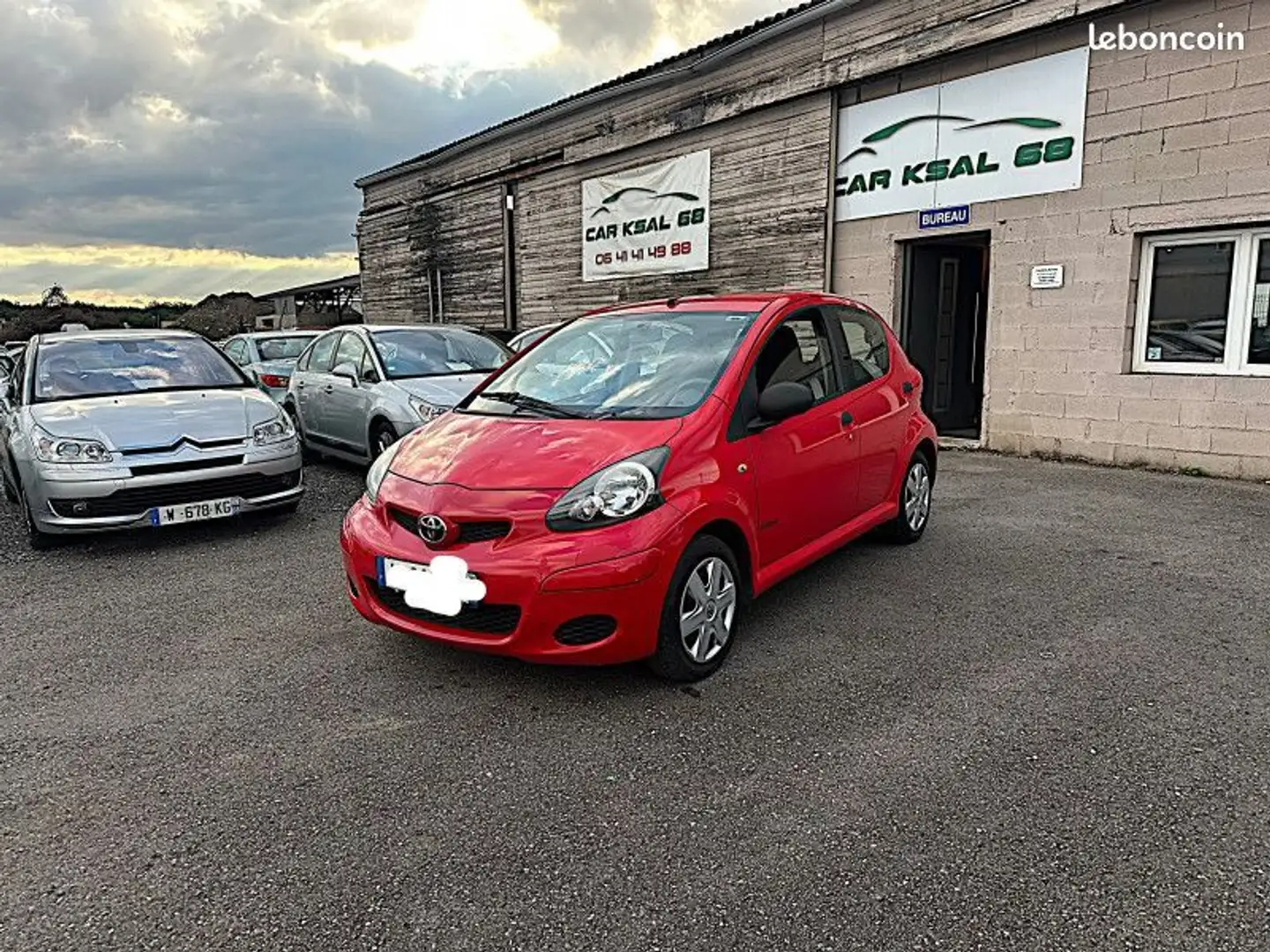 Toyota Aygo 1.0 VVT-I 68CH CONFORT 5P Rouge - 1