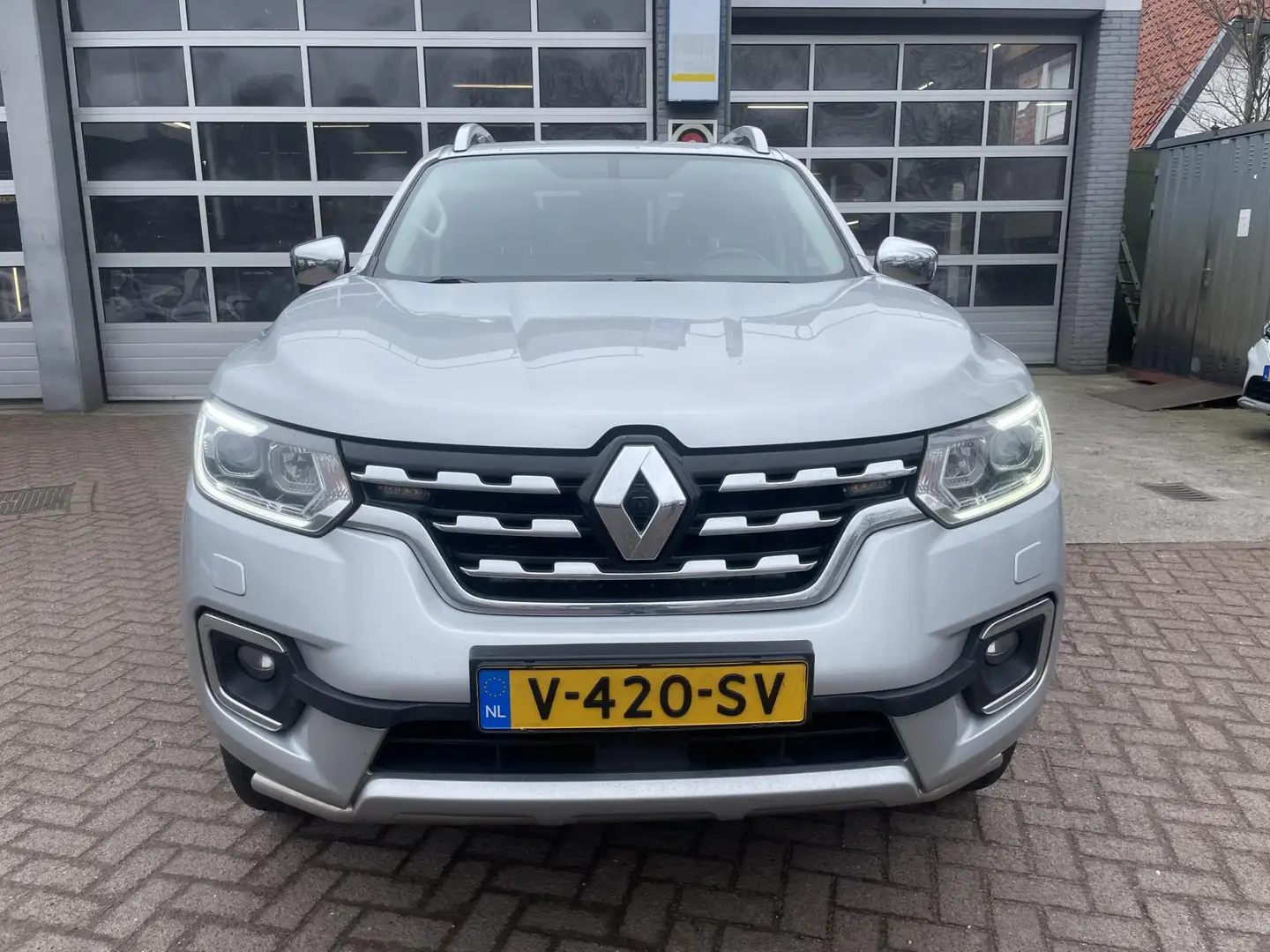 Renault Alaskan Dci 190 Grijs kenteken dubbel cabine BE TREKKER!! Grey - 2