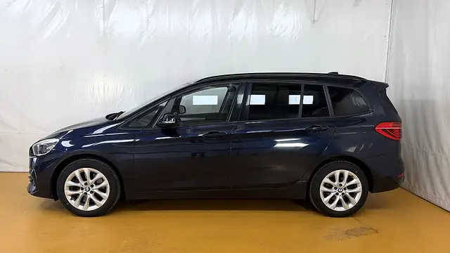 BMW 2 Series view 6