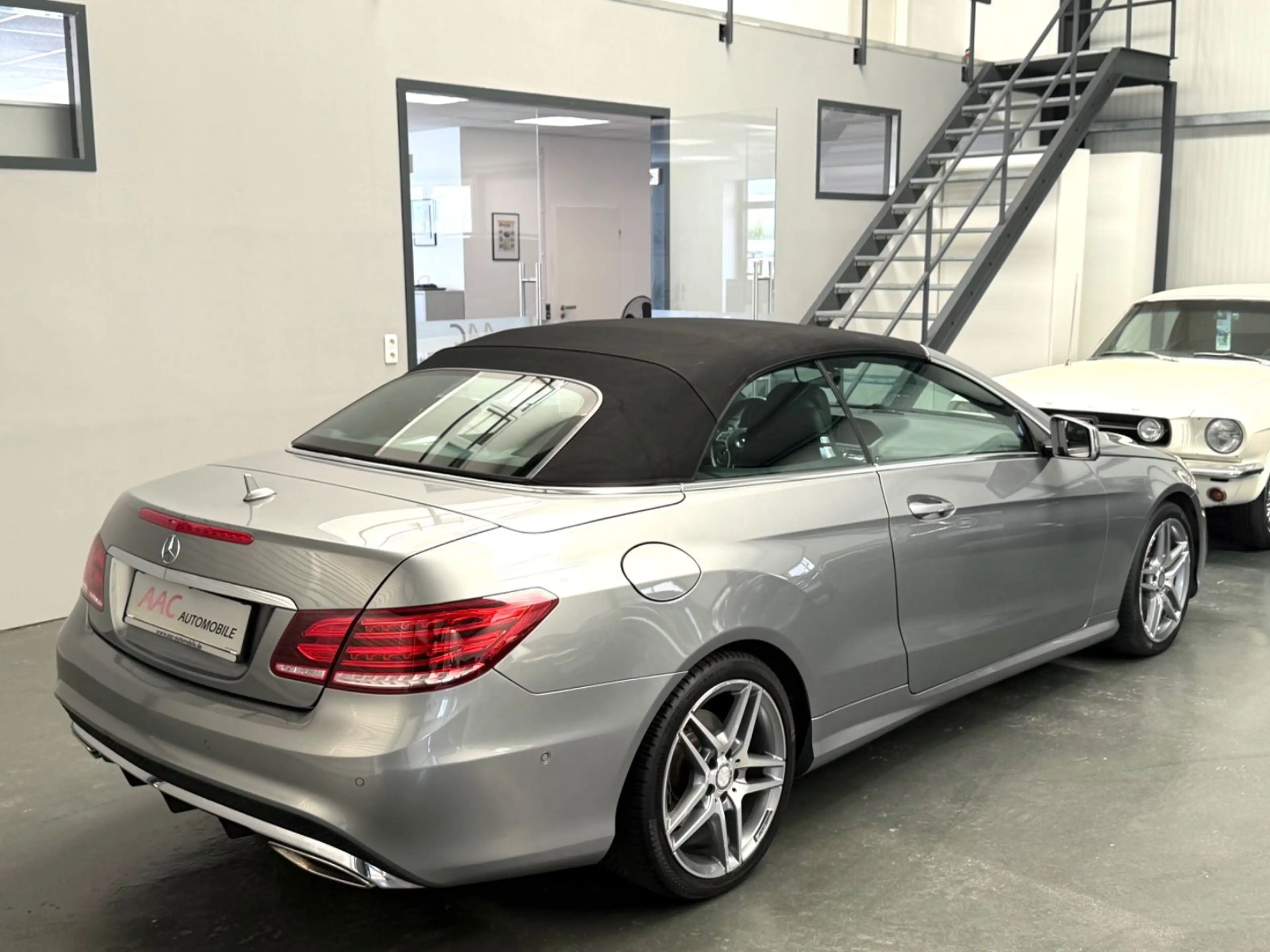 Mercedes-Benz E 250 Cabrio E 250 CDI AMG-Line/Navi/Leder/Nackenhzg. — photo 10