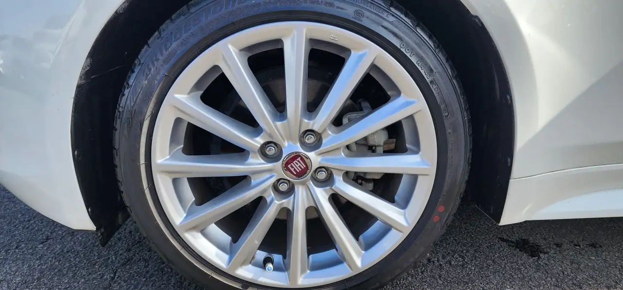 Fiat 124 Spider снимка Fiat 124 Spider
