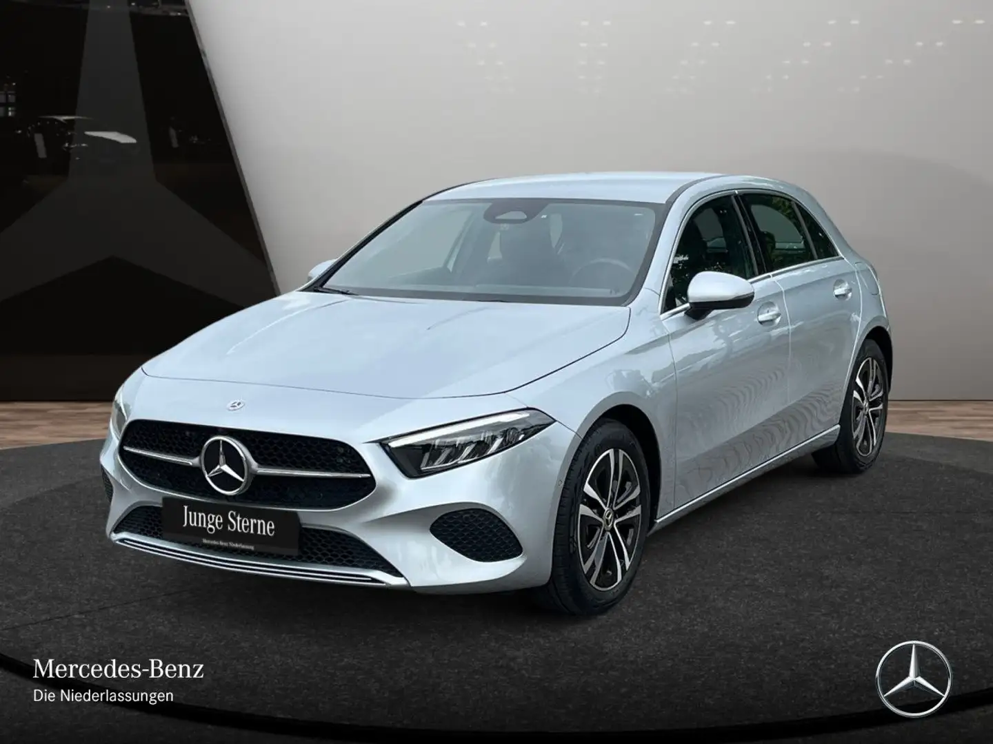 Mercedes-Benz A 180 PROGRESSIVE+LED+KAMERA+7G Zilver - 2
