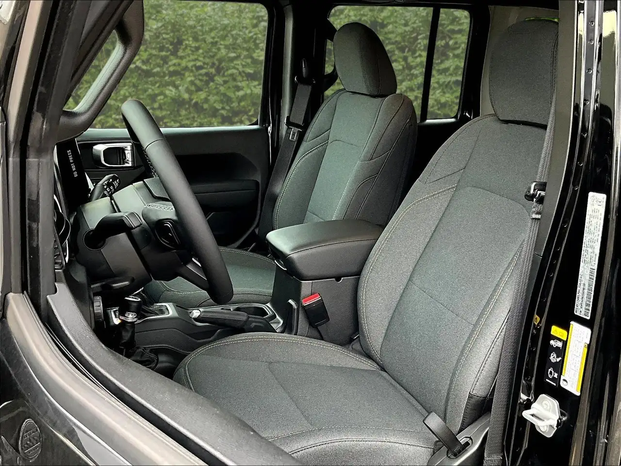 Jeep Wrangler photo Jeep Wrangler