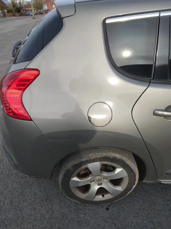 Peugeot 3008 1.6 HDi 16V 112ch FAP Access