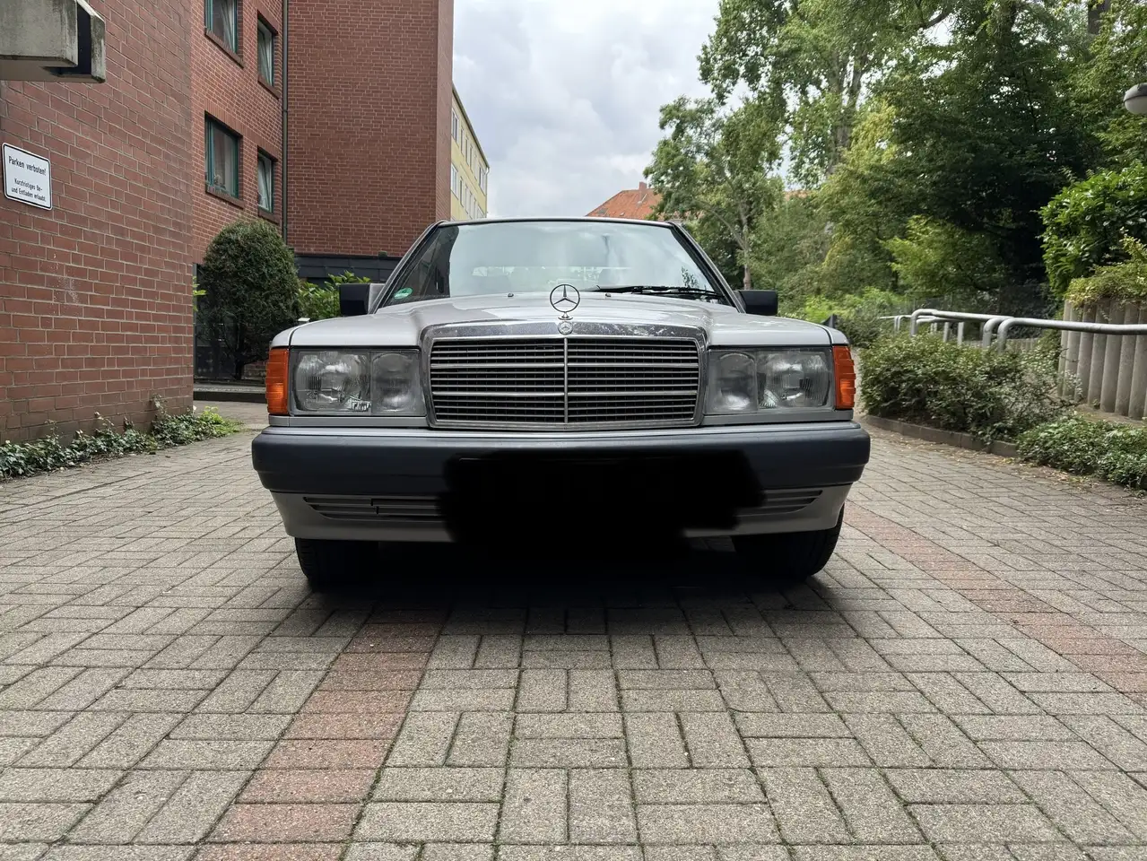Mercedes-Benz 190