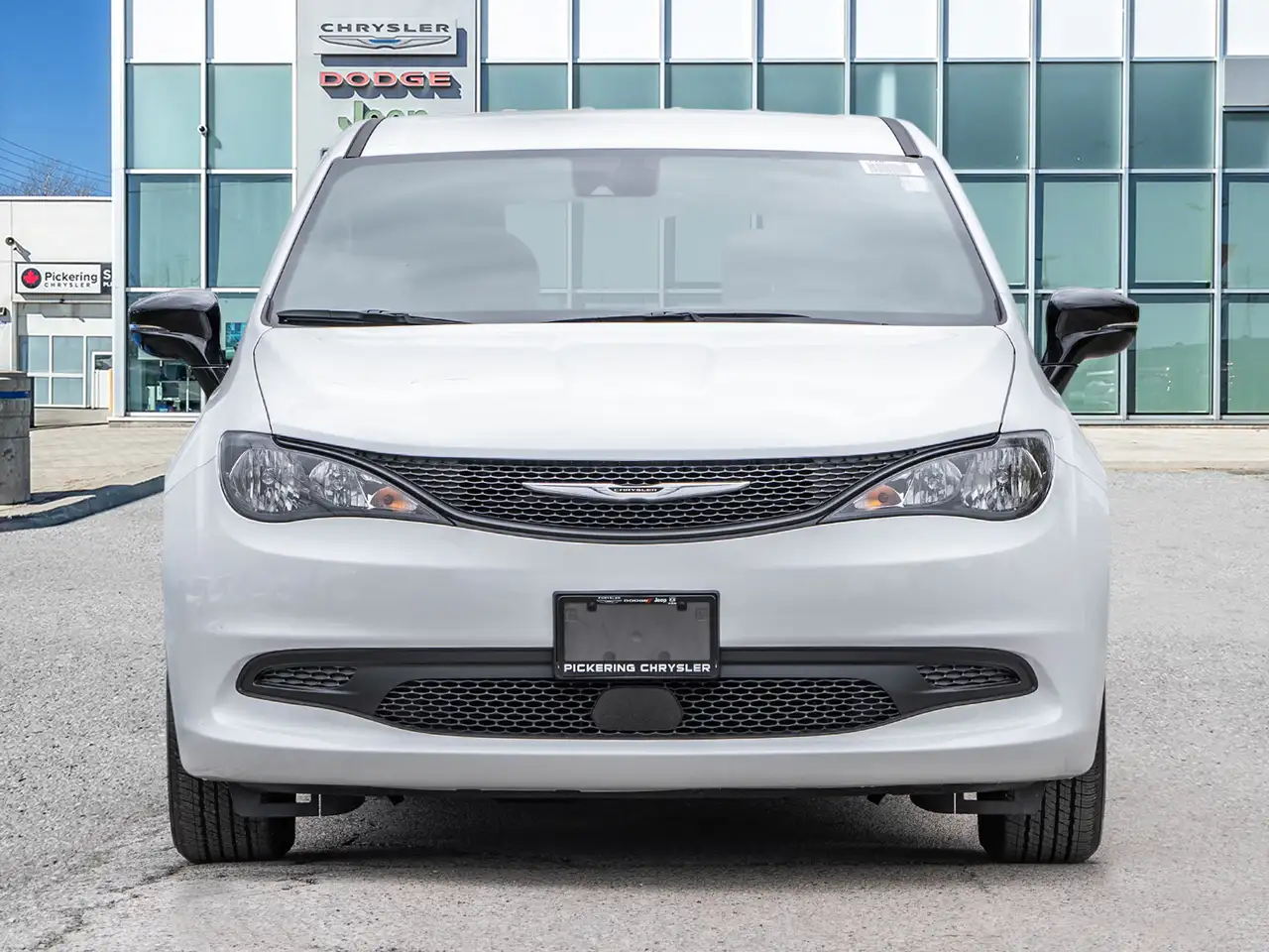 Chrysler Grand Caravan снимка Chrysler Grand Caravan