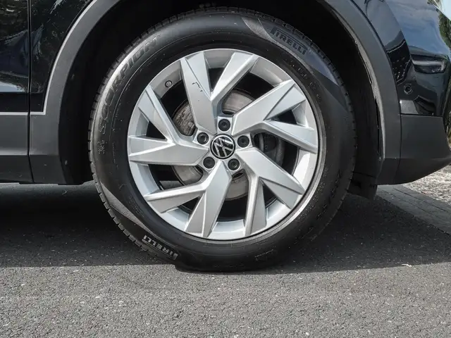 Volkswagen Tiguan view 7