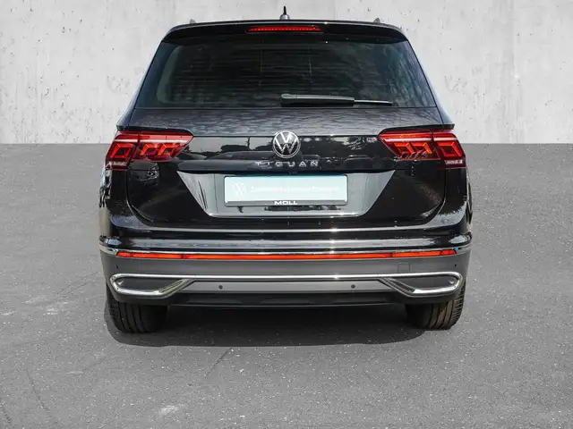 Volkswagen Tiguan view 6