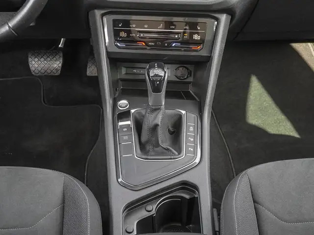 Volkswagen Tiguan view 15