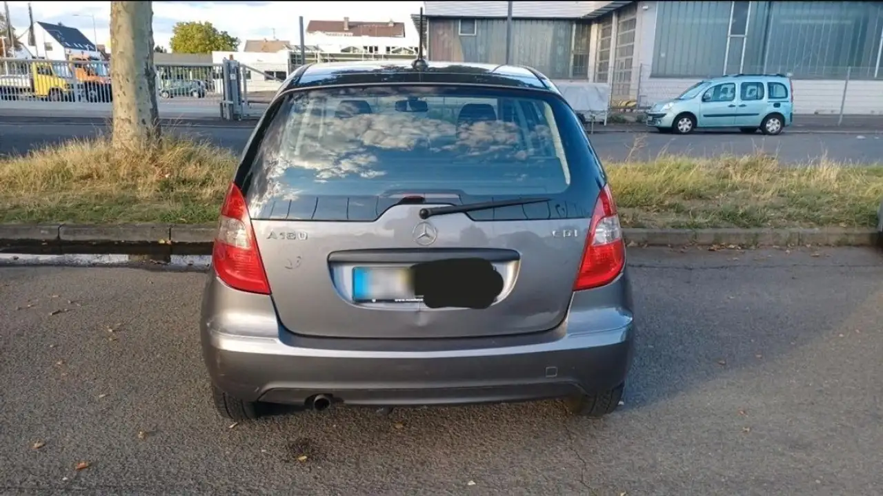 Mercedes-Benz A 180 CDI — photo 1 of 20