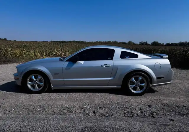 Ford Mustang GT 2005
