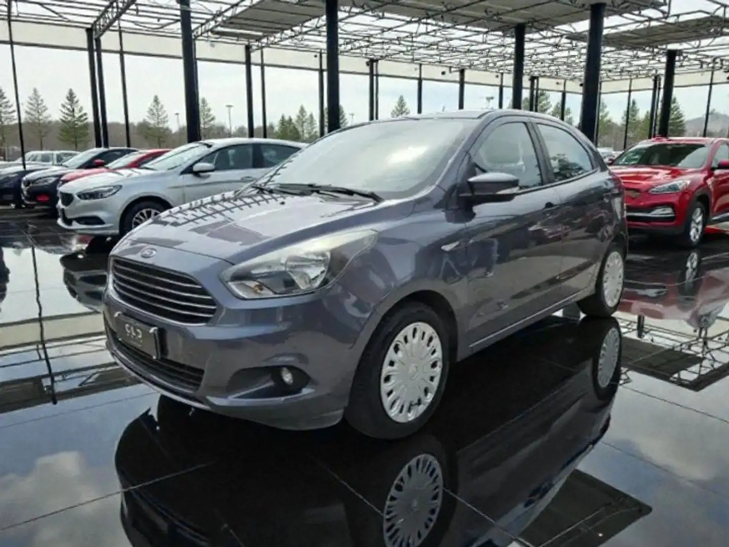 Ford Ka/Ka+ 5p 1.2 TI-VCT Ultimate 85cv Grau - 2