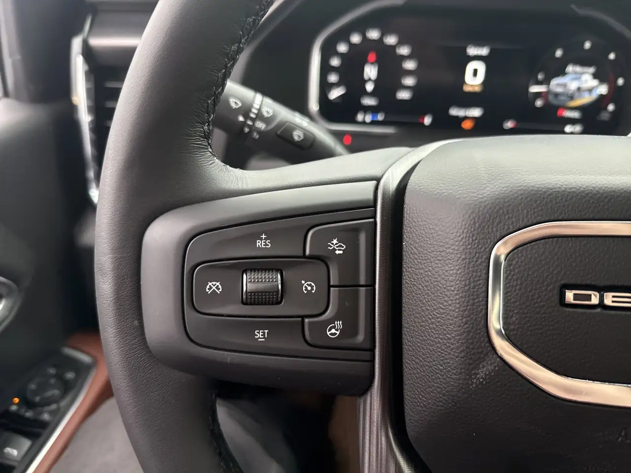 GMC Sierra 3500HD снимка GMC Sierra 3500HD