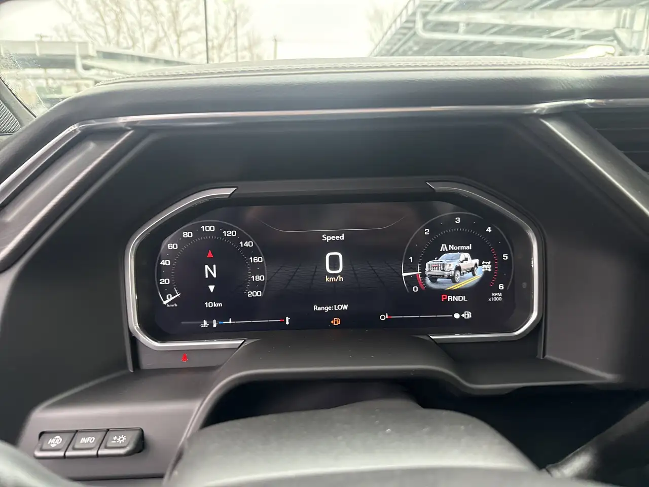 GMC Sierra 3500HD снимка GMC Sierra 3500HD