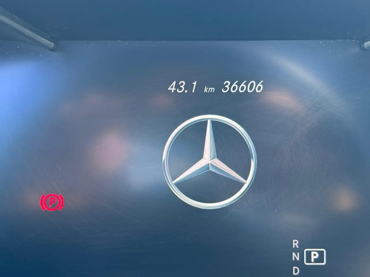 Mercedes-Benz C-Class снимка Mercedes-Benz C-Class