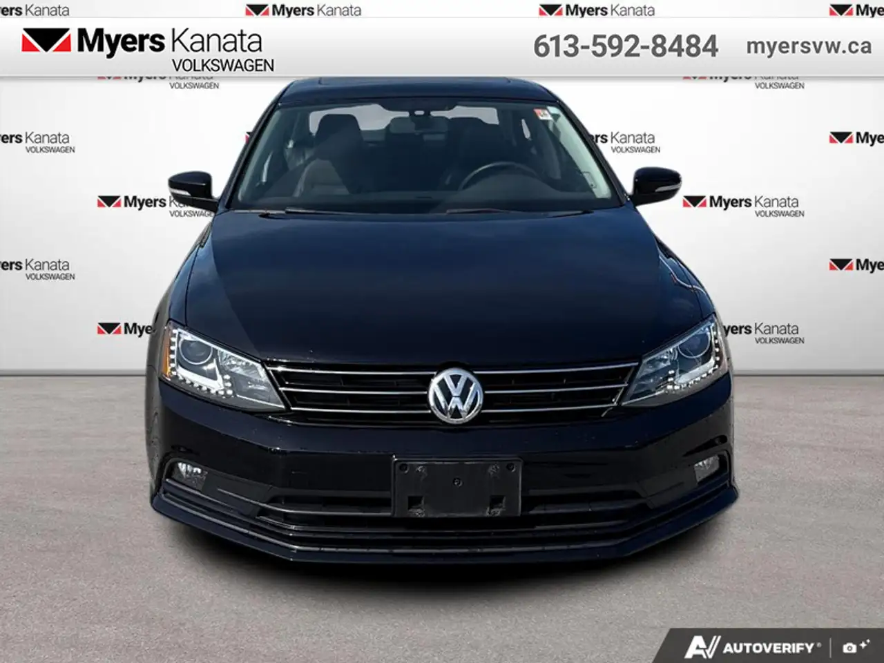Volkswagen Jetta снимка Volkswagen Jetta