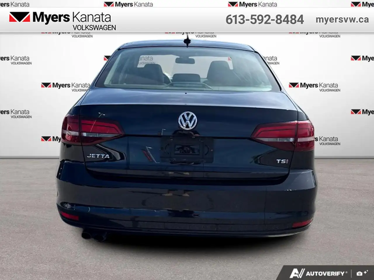 Volkswagen Jetta снимка Volkswagen Jetta