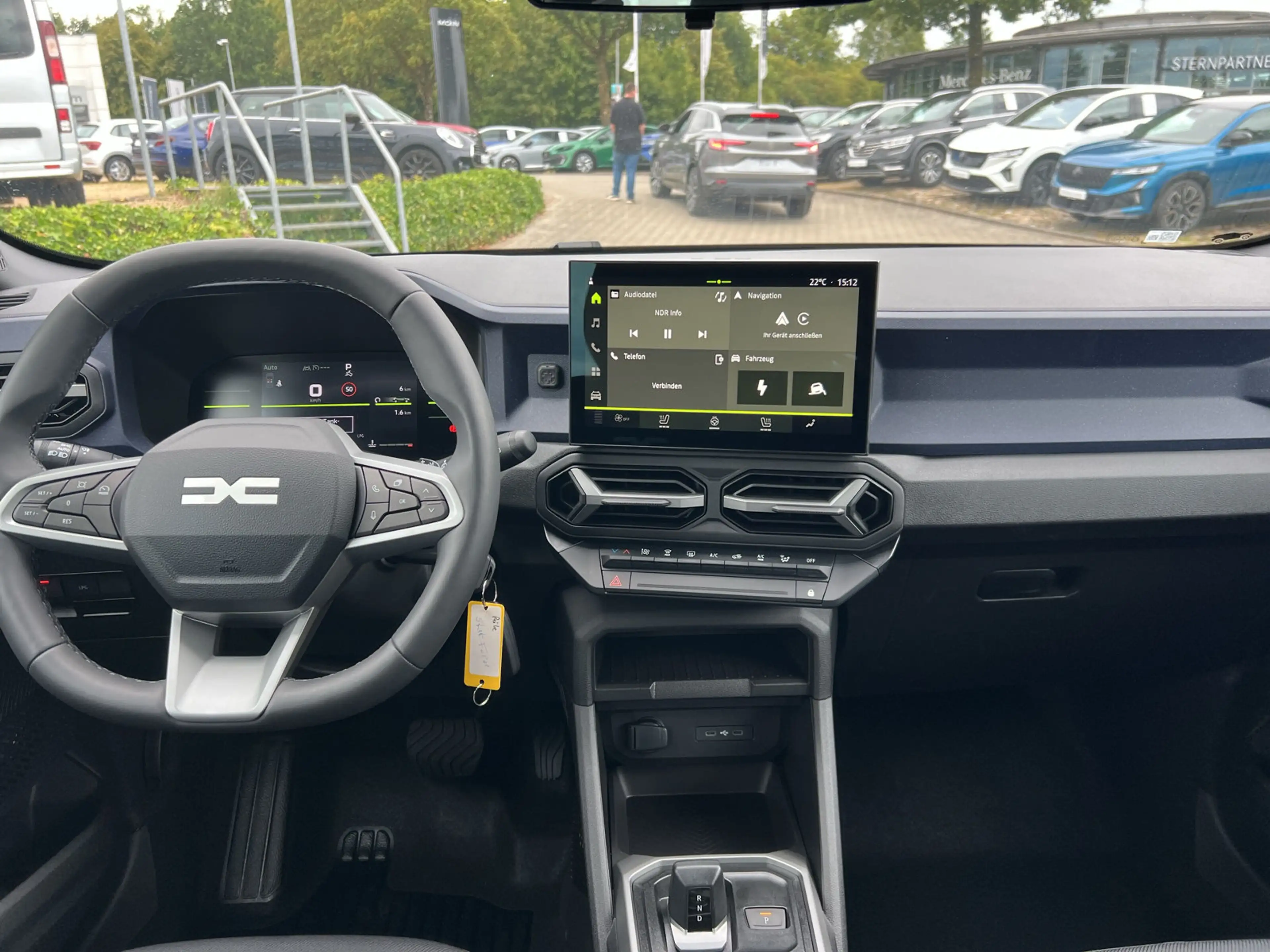 Dacia Duster hybrid-G 150 EDC 4x4 Expression GJR+SHZ+LKHZ — photo 6