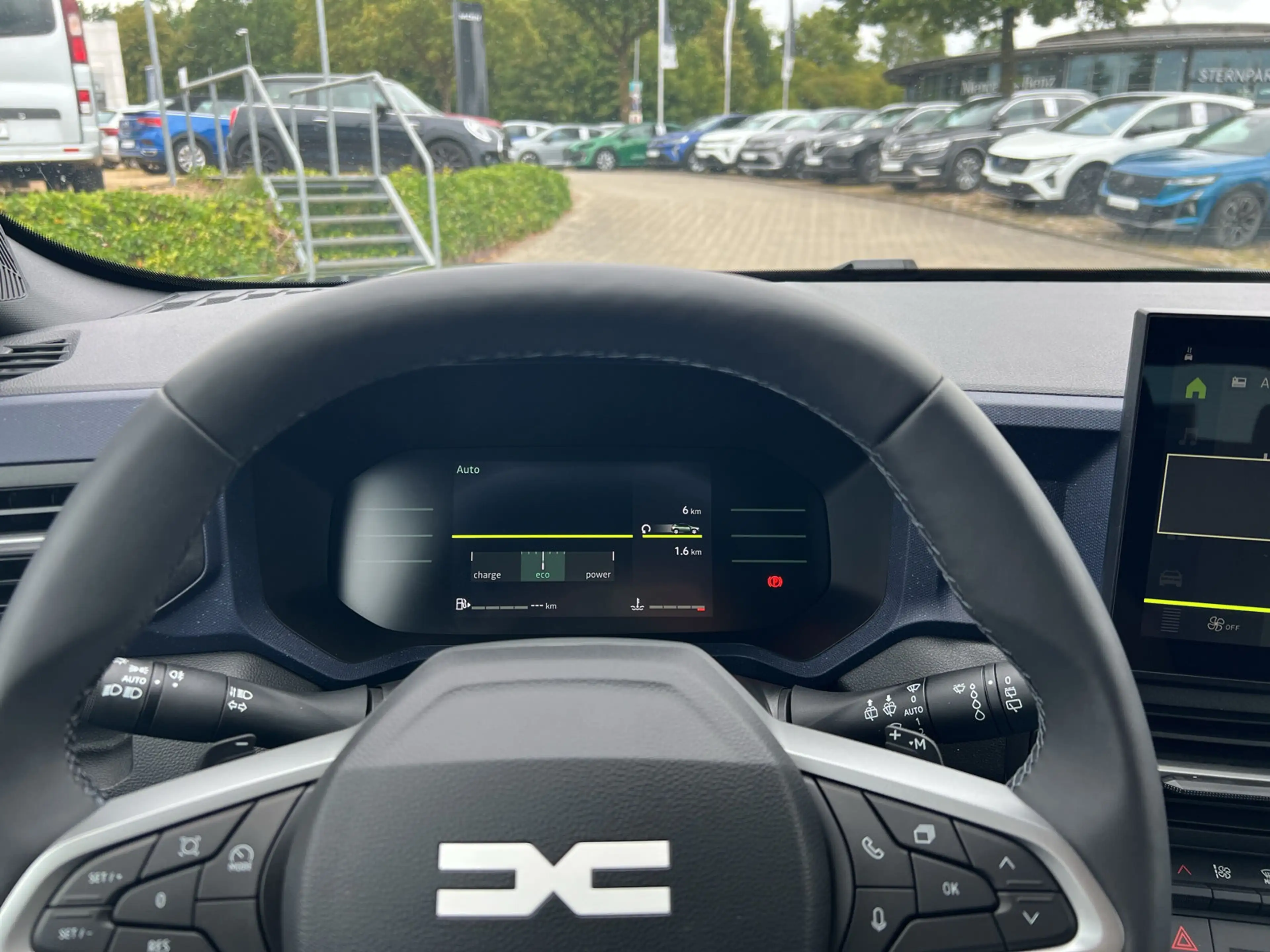 Dacia Duster hybrid-G 150 EDC 4x4 Expression GJR+SHZ+LKHZ — photo 14
