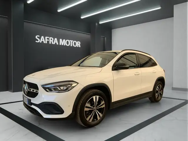 Mercedes-Benz GLA 200 GLA 200 d Automatic Sport Plus